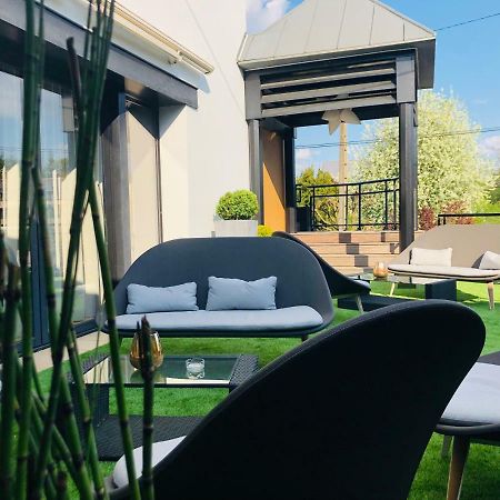 Le Privilege Châteaubourg Exteriör bild