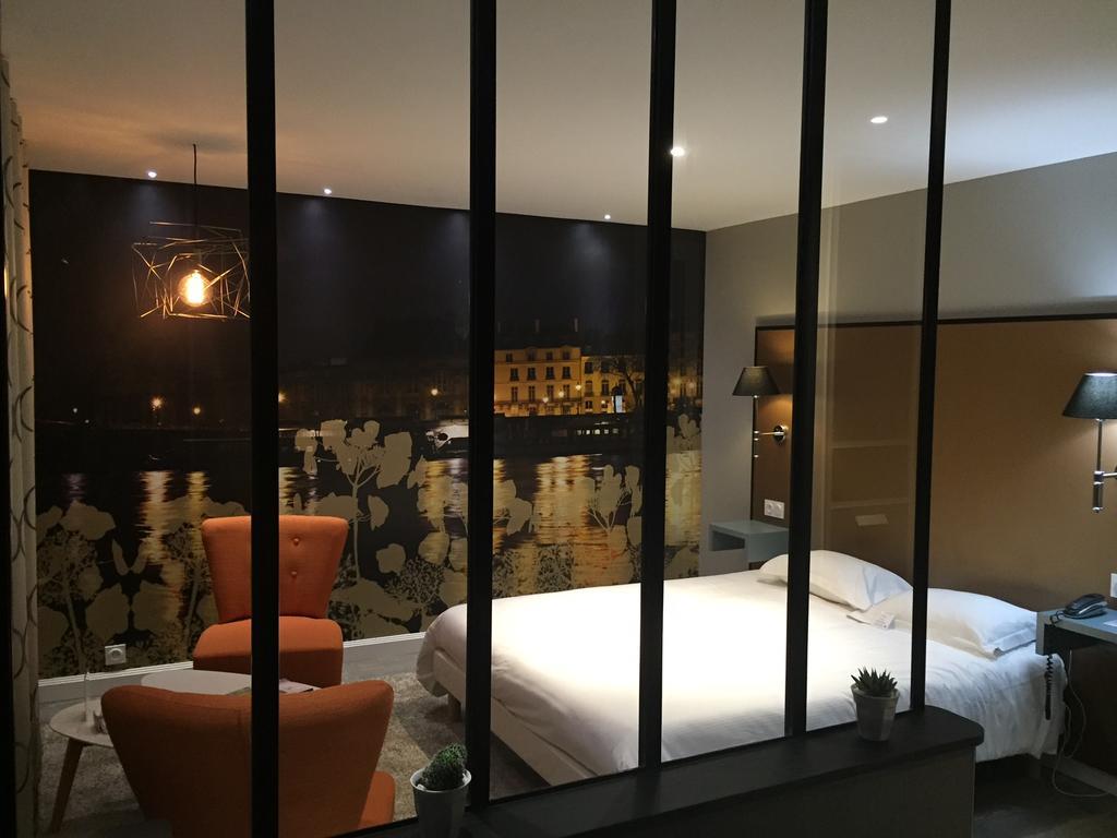 Le Privilege Châteaubourg Exteriör bild